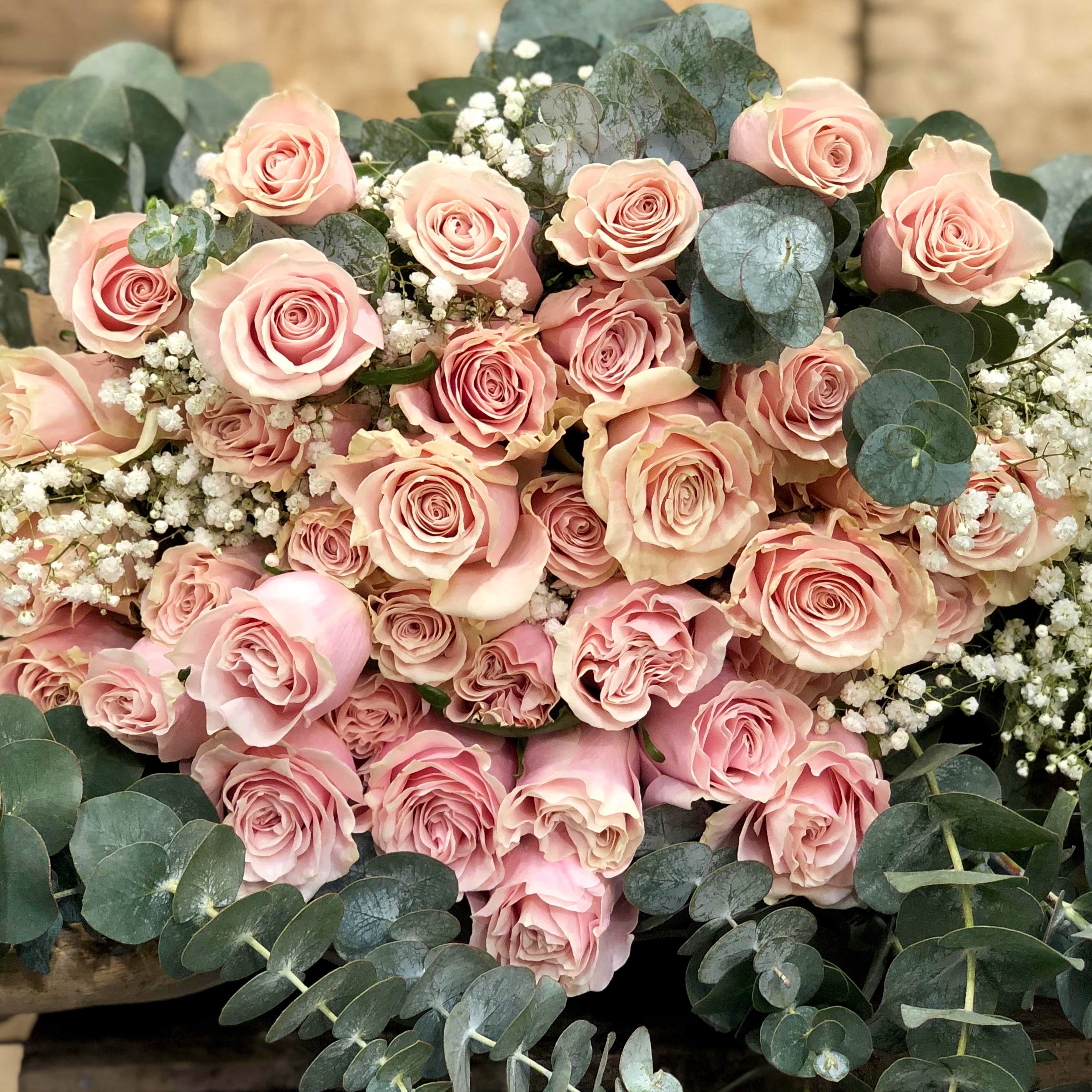 12 Blush Pink Roses – Fleuriste Centre Ville